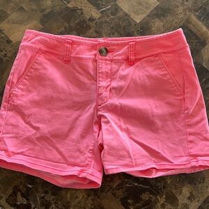 🥰 Super cute pink American Eagle shorts size 2 🔥